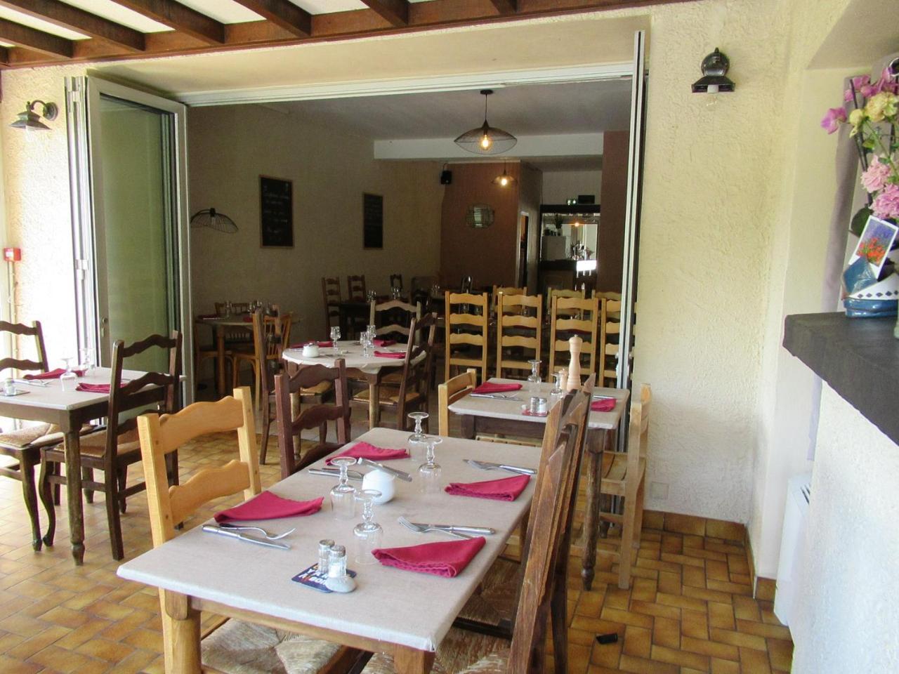 L'Auberge De L'Aygues Les Pilles Exterior foto